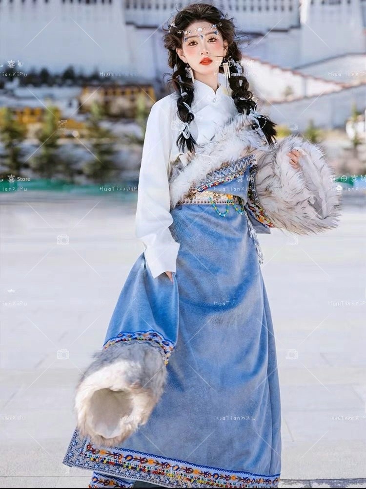 Ethnic Clothing & Online Fashion Store Khaadi Pk - رداء نسائي تبتي عصري للتصوير السياحي،