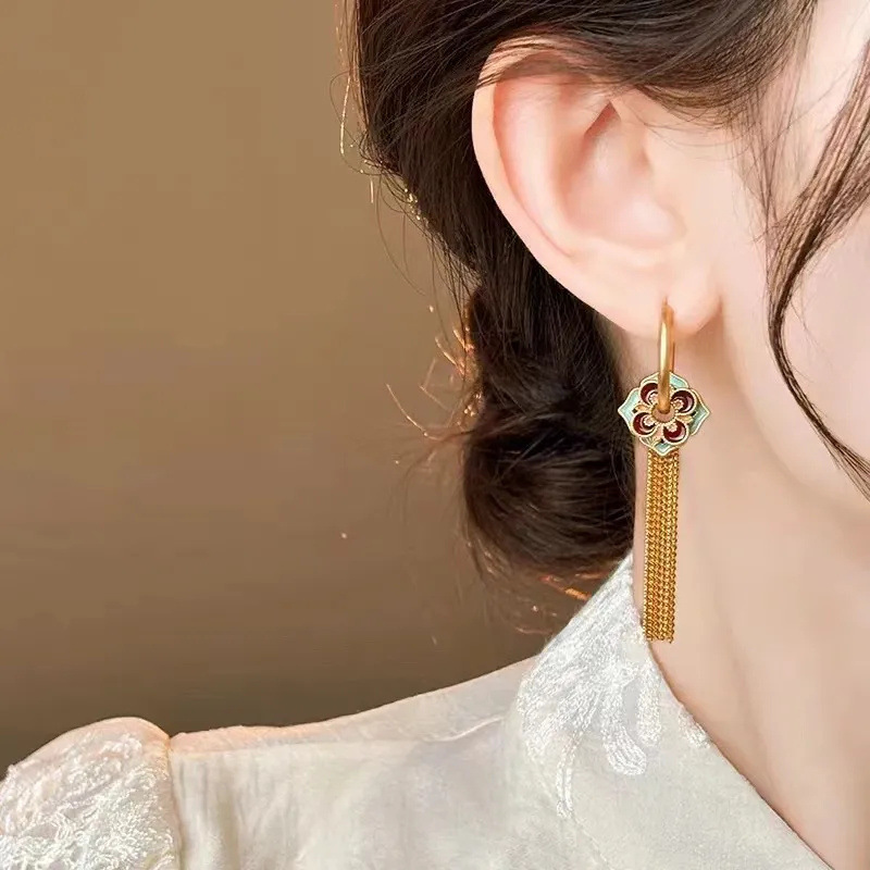 أقراط شرابة ذهبية على شكل زهرة - مراجعة Ethnic Fashion Way وسعره