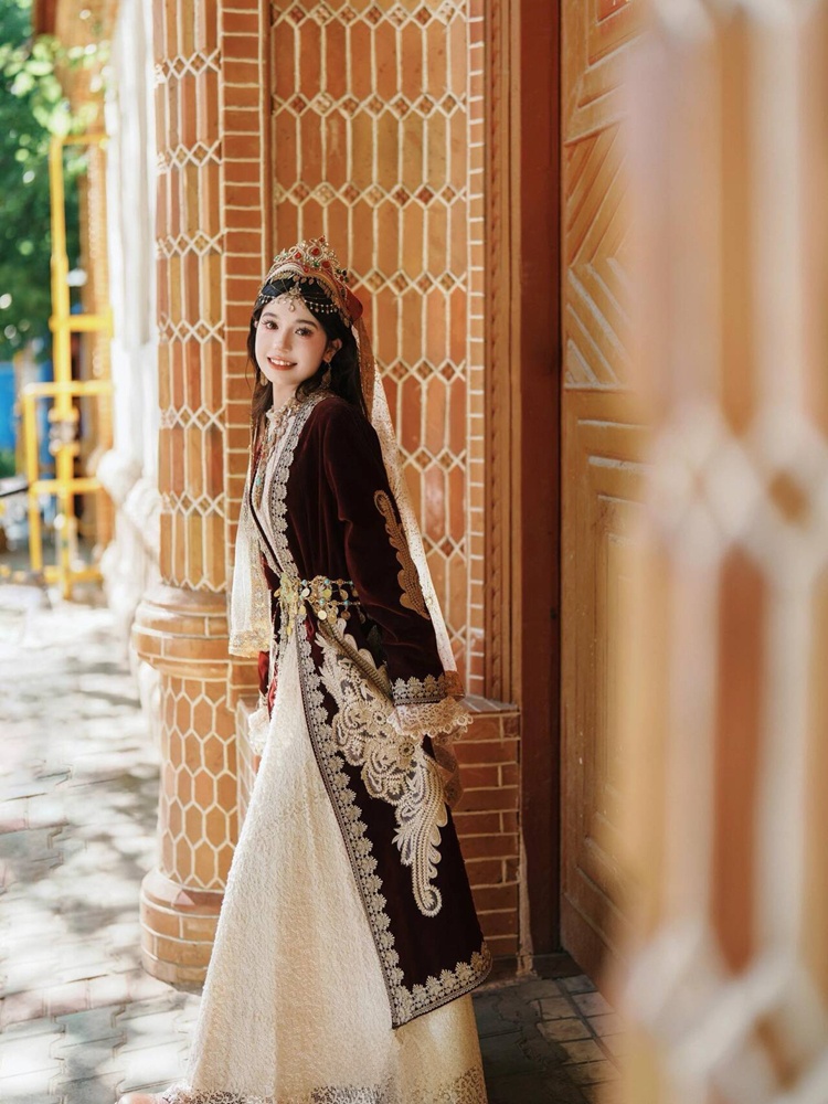 ملابس جديدة للتصوير الفوتوغراف - مراجعة Ethnic Clothing & Online Fashion Store Khaadi Pk وسعره