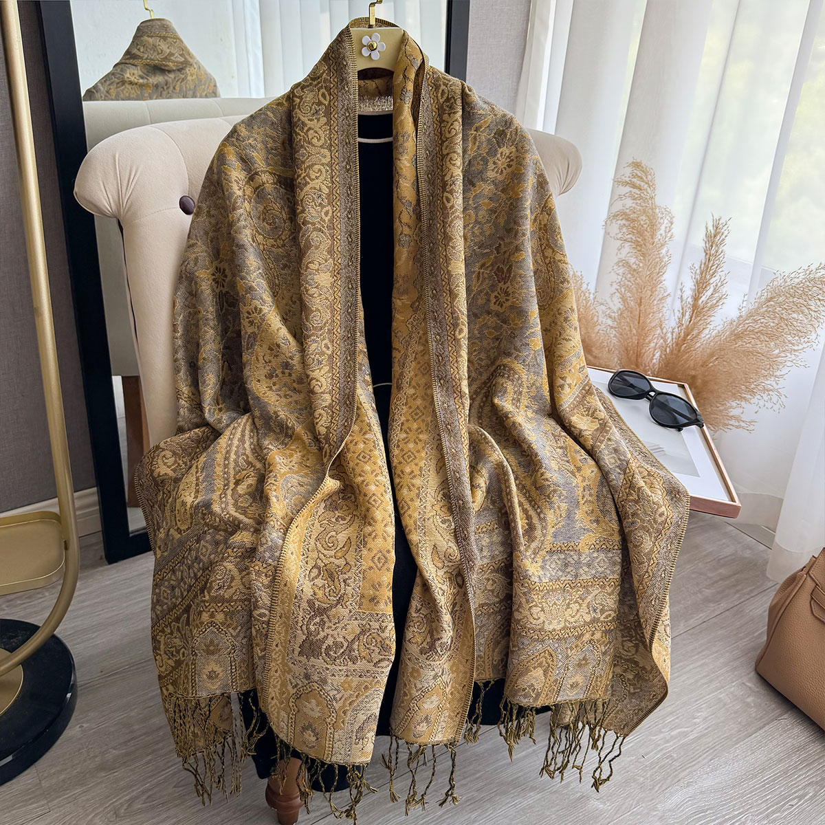 2025 شرابة بطانية تصميم العرقي - مراجعة Ethnic Fashion Design وسعره