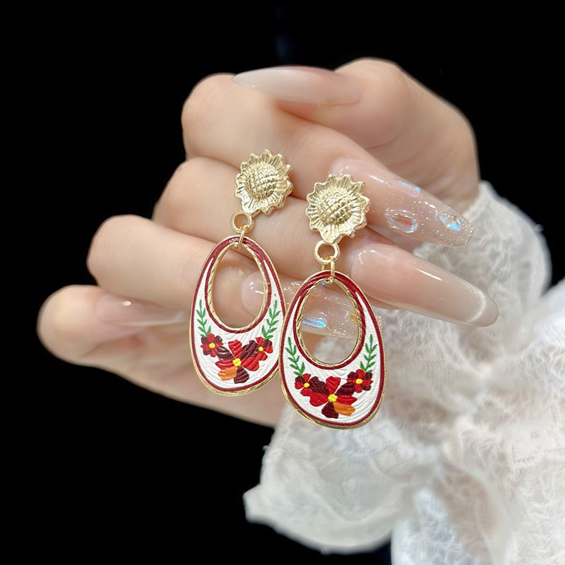 أقراط نسائية بتصميم عرقي بنمط  - مراجعة Ethnic Fashion Wear For Women وسعره